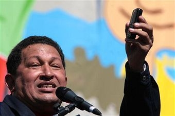 Chavez pozvao Castra i Moralesa na Twitter